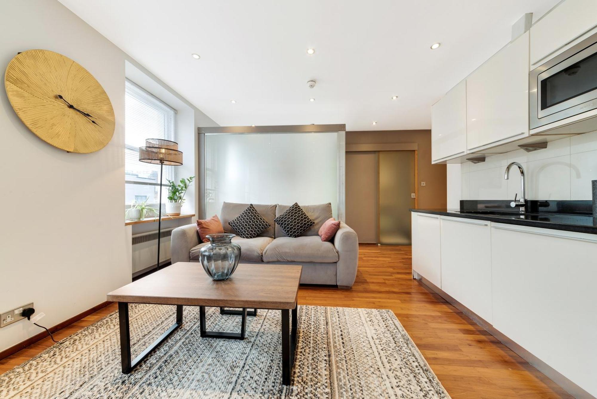 Urban Base, 6mins Walk To Marble Arch Station, 8mins Walk To Hyde Park Apartamento